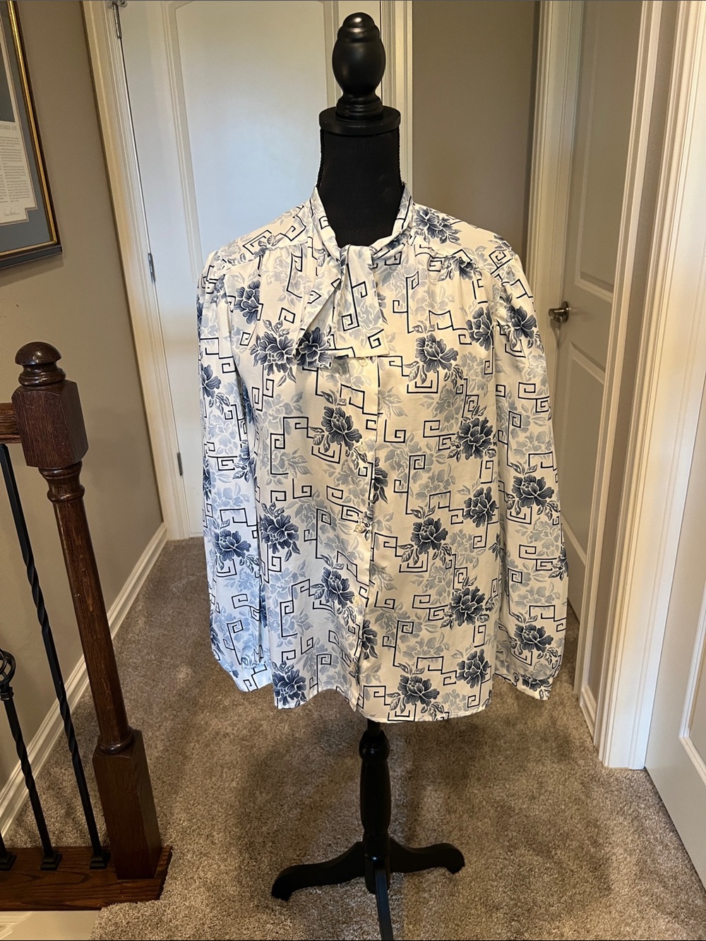 Elegant White Button-Down Shirt with Blue Floral Print Size 20W